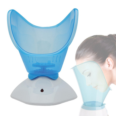 Spa gezichtsbehandeling met aromatherapie diffuser